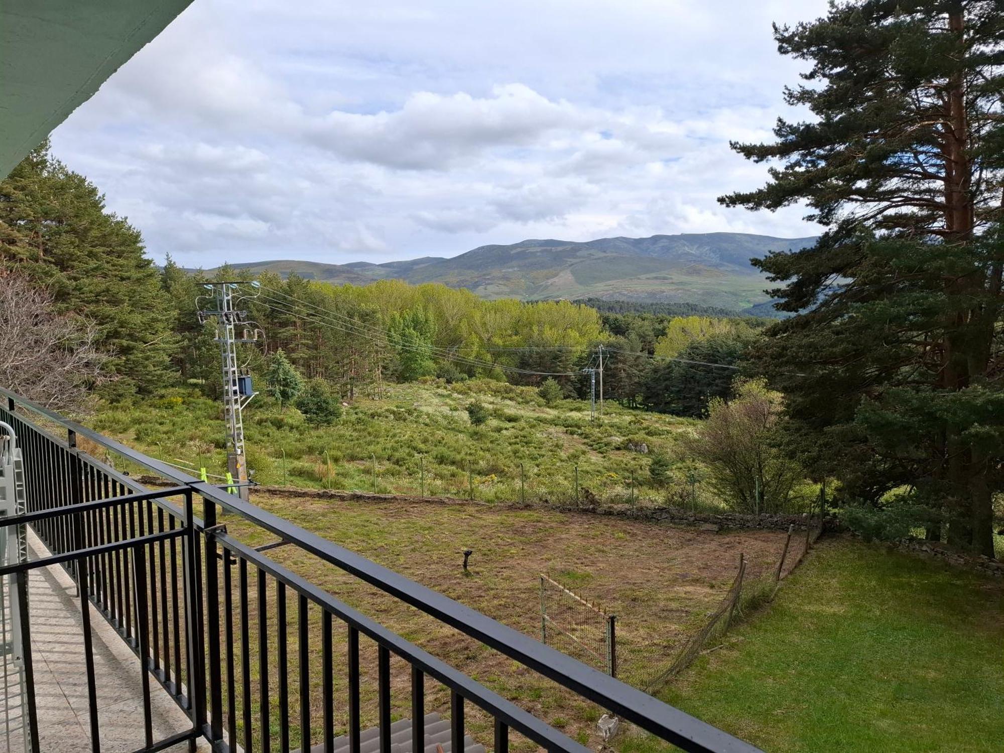 Appartamento La Vista De Gredos Navarredonda Esterno foto