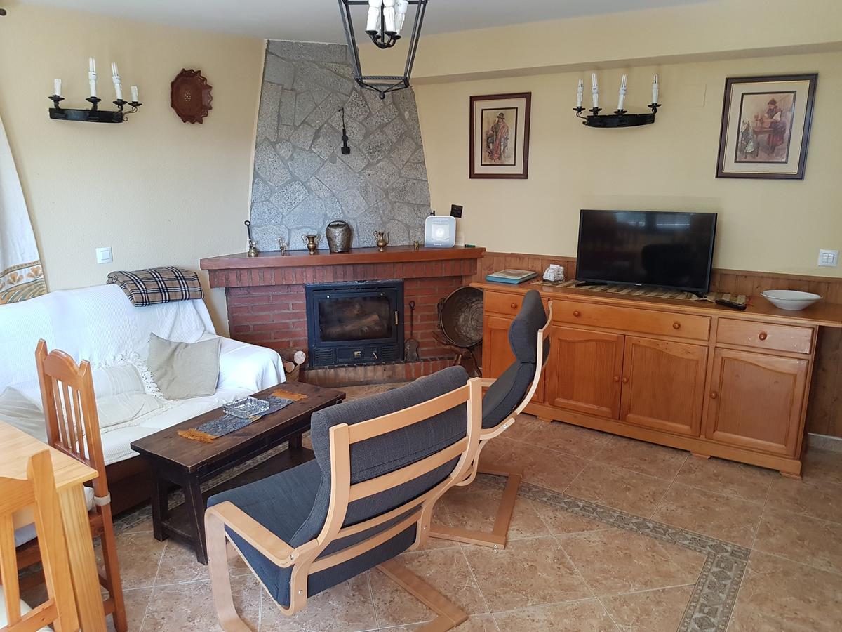 Appartamento La Vista De Gredos Navarredonda Esterno foto